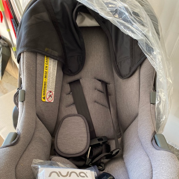 nuna car seat, car seat base and stroller mix 2 for 699.00 2017 - Picture 2 of 4
